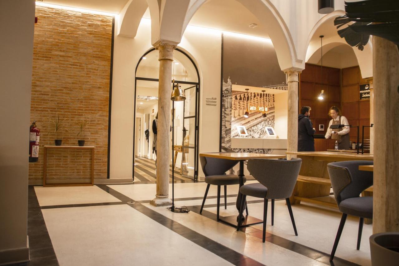 Room Select Tetuan Seville Exterior photo