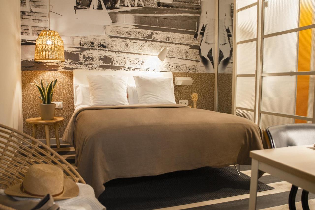 Room Select Tetuan Seville Exterior photo