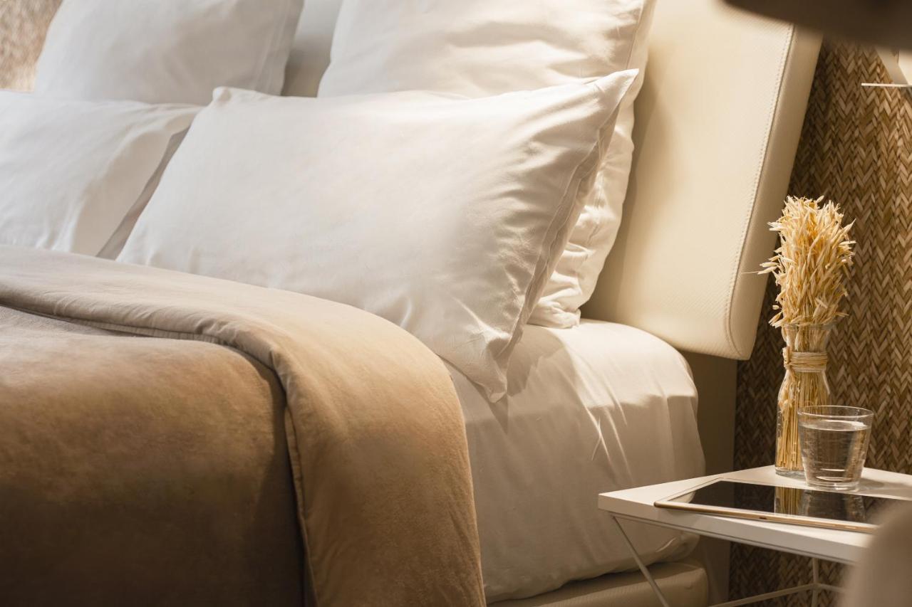 Room Select Tetuan Seville Exterior photo