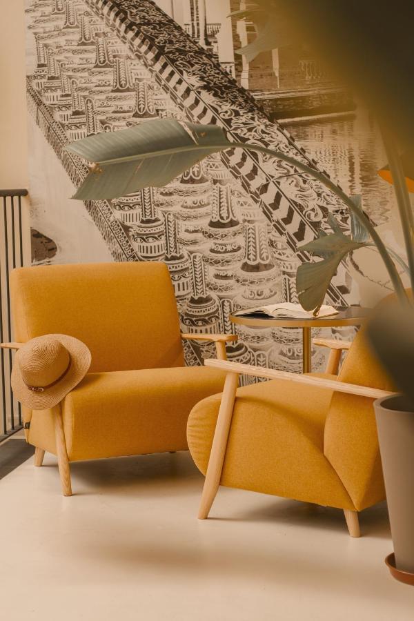 Room Select Tetuan Seville Exterior photo