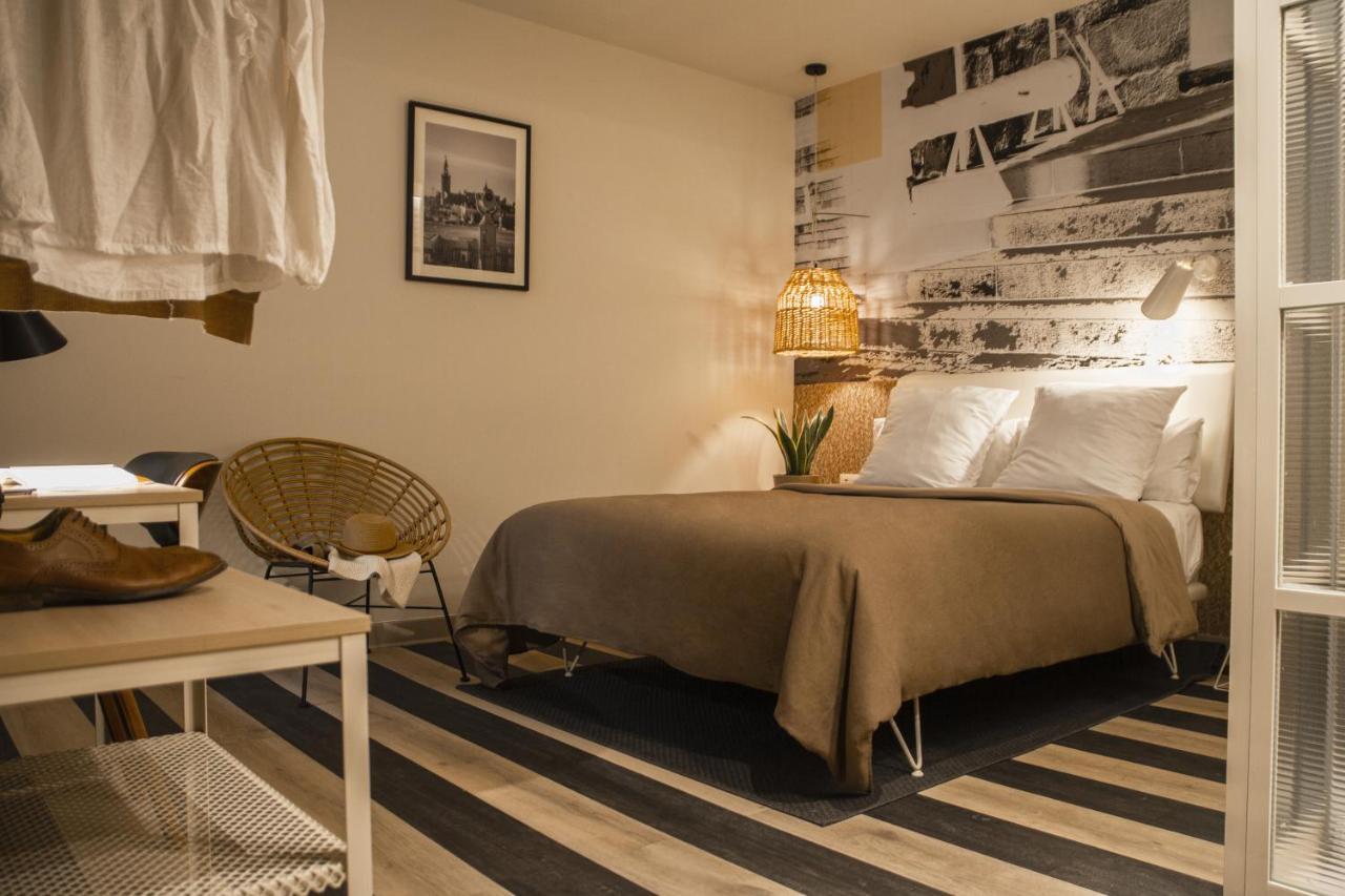 Room Select Tetuan Seville Exterior photo